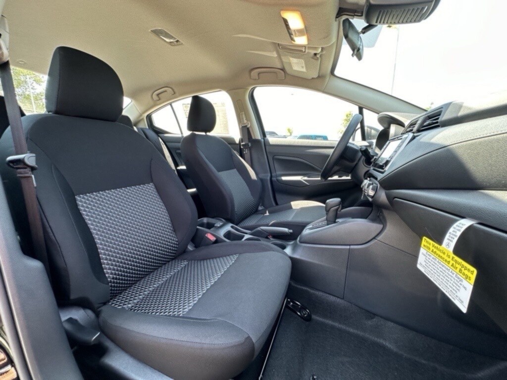 2025 NISSAN VERSA - Image 27