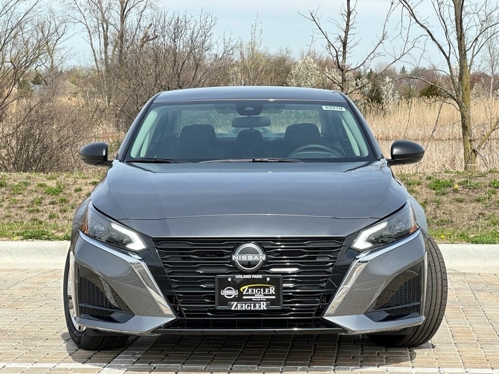 2025 NISSAN ALTIMA - Image 3