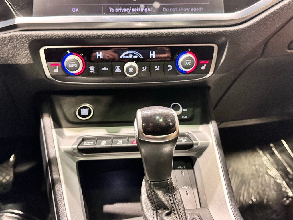 2023 AUDI Q3 - Image 9