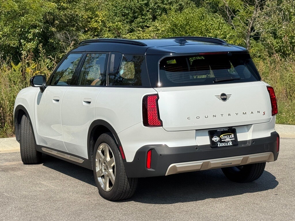 2025 Mini Countryman ALL4 S photo 2