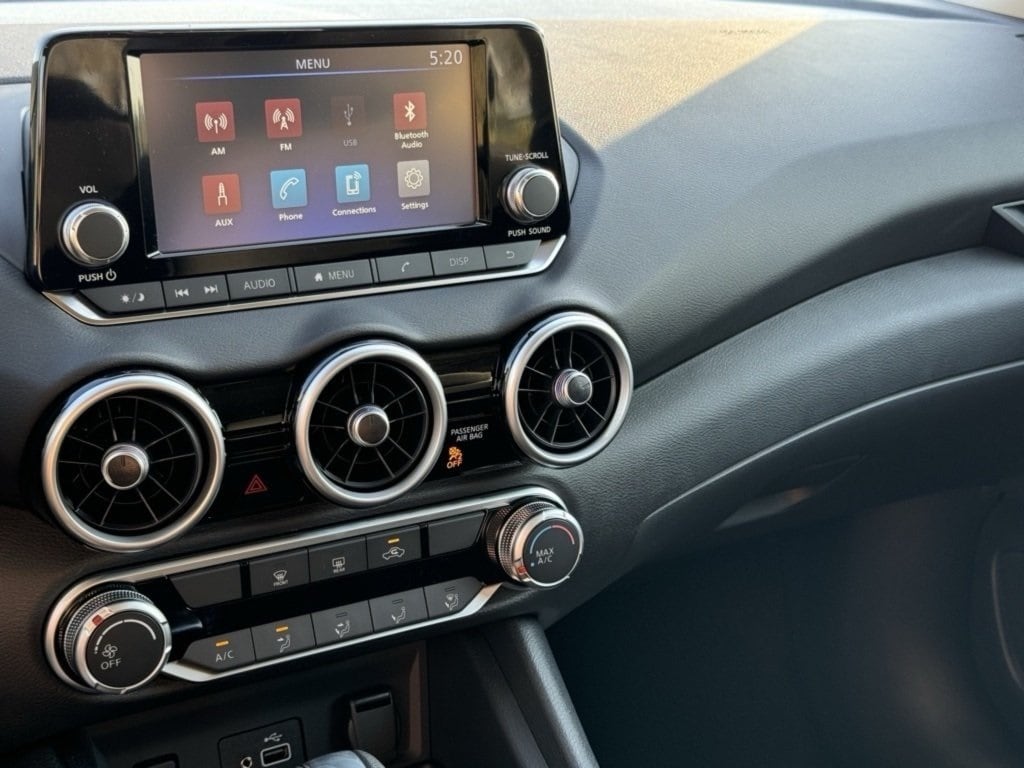 2025 NISSAN SENTRA - Image 9