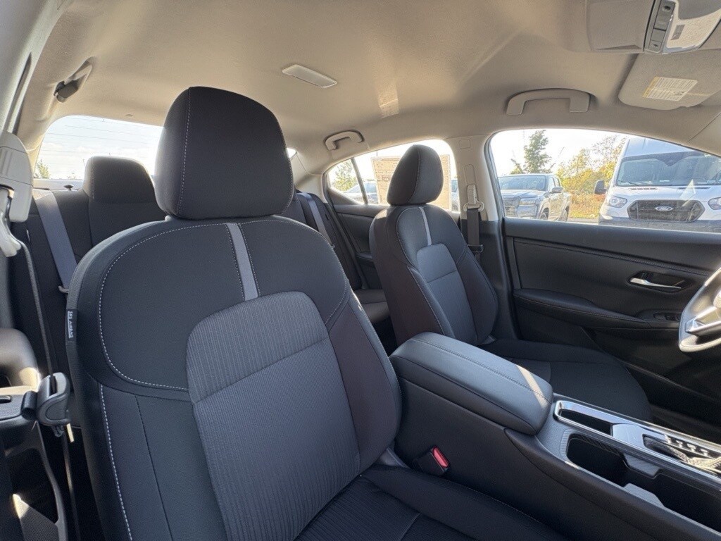 2025 NISSAN SENTRA - Image 23