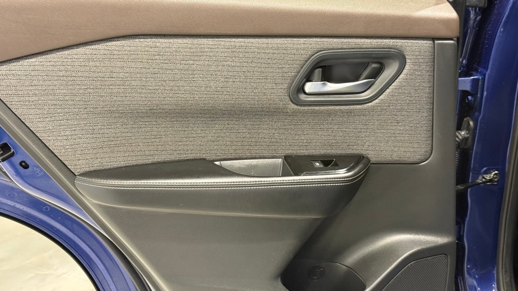 2023 NISSAN ROGUE - Image 19