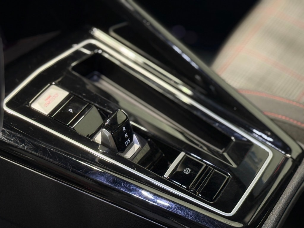 2024 VOLKSWAGEN GOLF GTI - Image 20