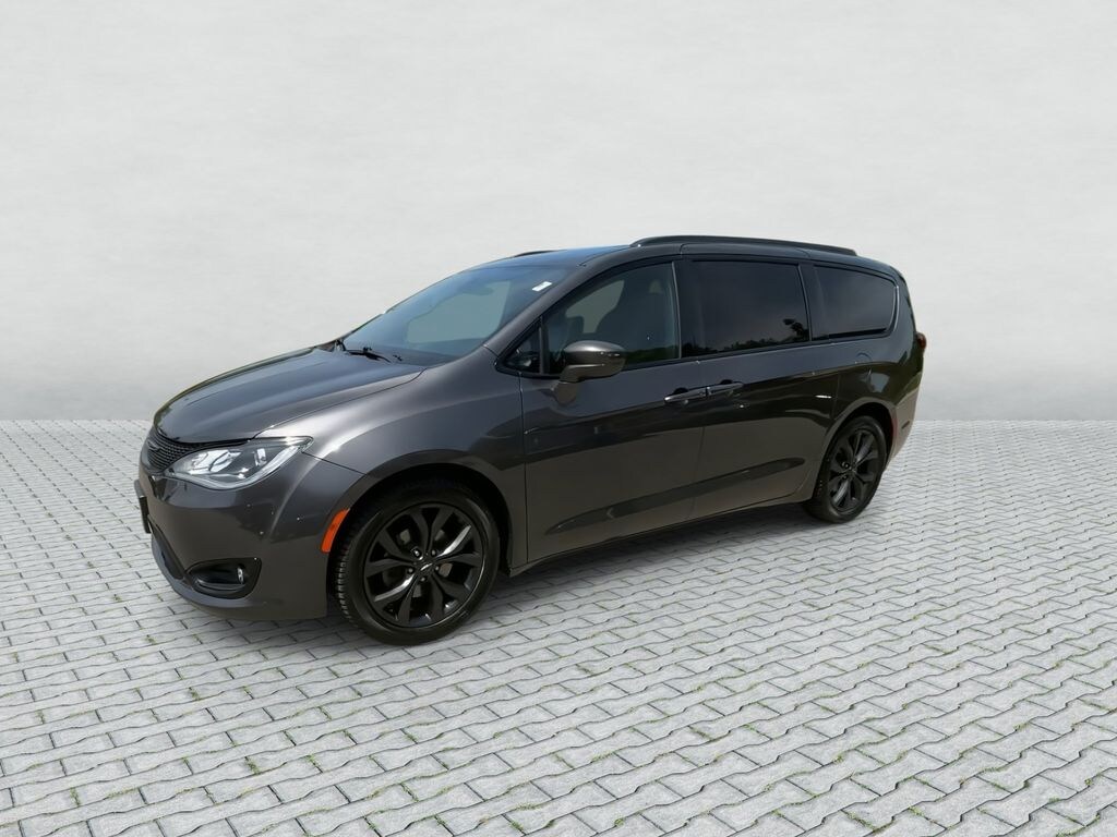 Used 2019 Chrysler Pacifica Touring L Plus Van Passenger Van