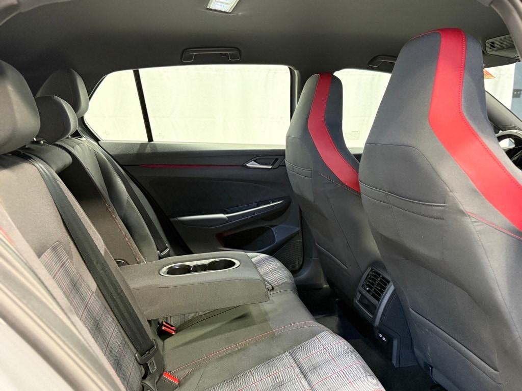 2024 VOLKSWAGEN GOLF GTI - Image 33