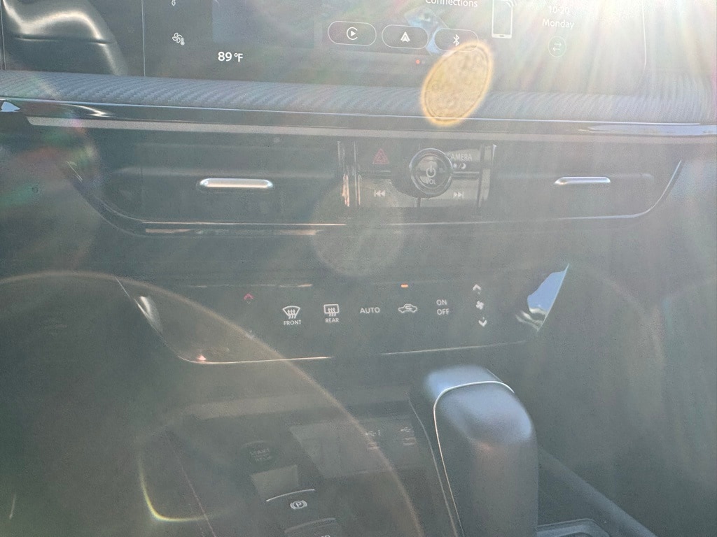 2025 NISSAN KICKS MPV - Image 8