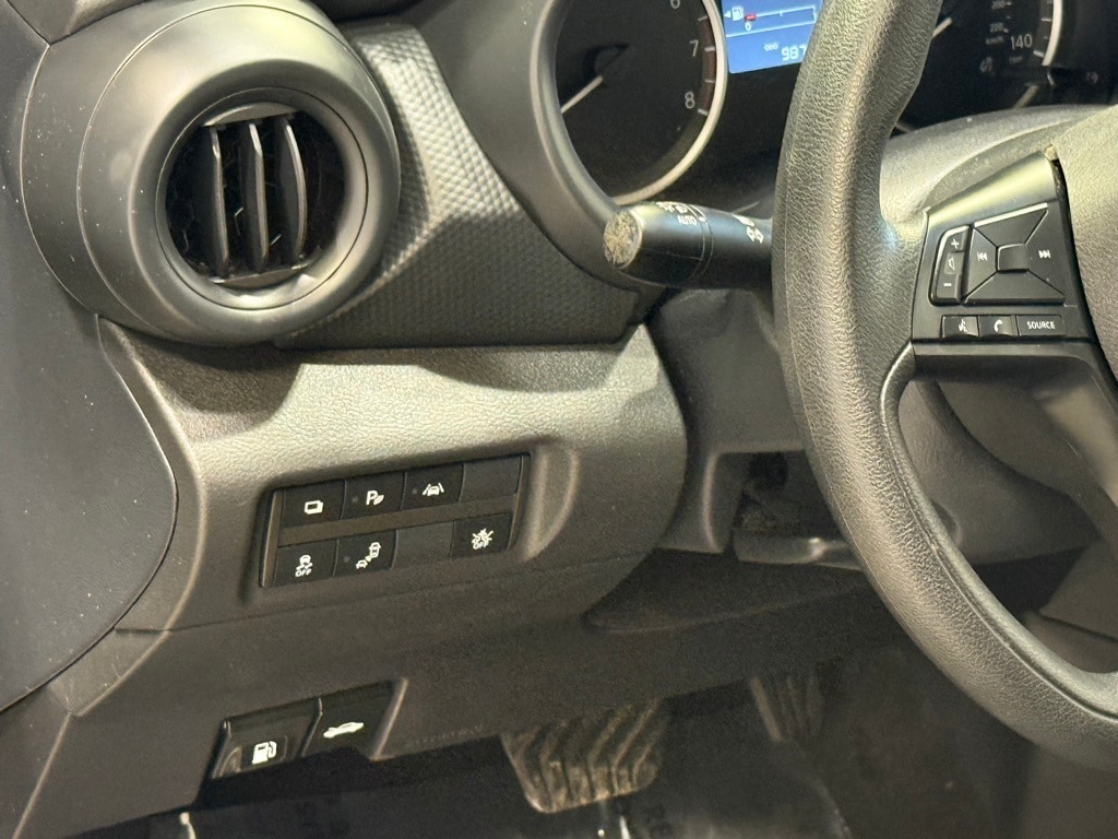 2024 NISSAN KICKS - Image 16