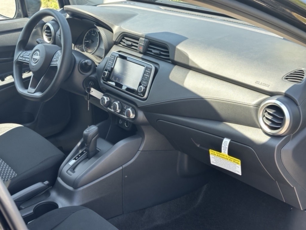 2025 NISSAN VERSA - Image 29