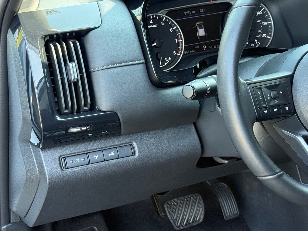 2025 NISSAN PATHFINDER - Image 15