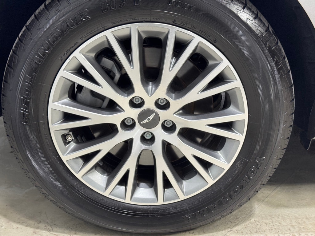 2024 GENESIS GV80 - Image 9