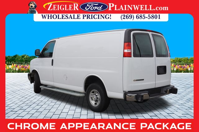 2024 Chevrolet Express 2500 Work Van Cargo photo 2