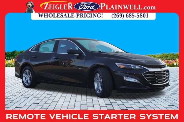 2022 Chevrolet Malibu LS photo 3