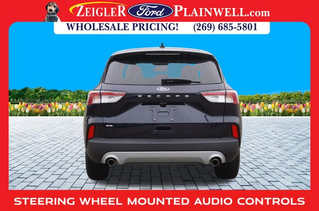 2021 Ford Escape SE photo 2