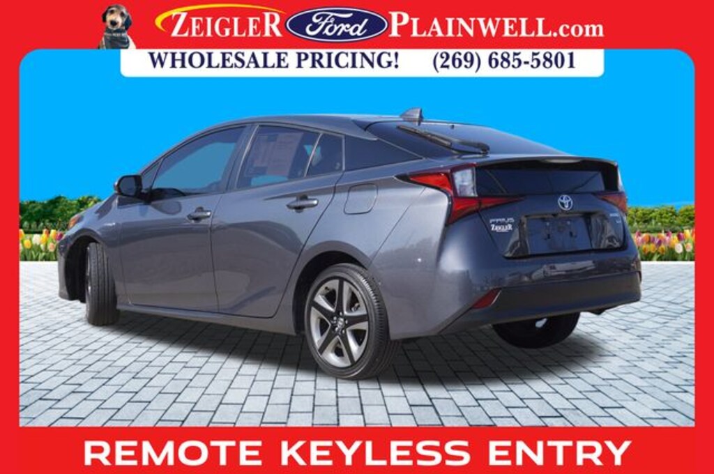 Used 2020 Toyota Prius L Hatchback