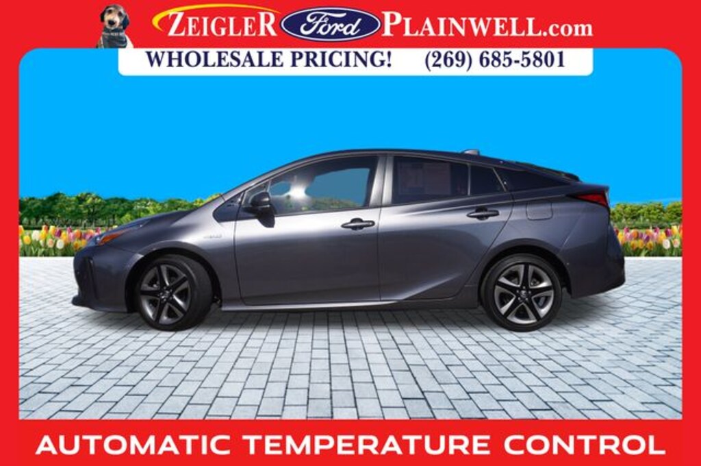 Used 2020 Toyota Prius L Hatchback