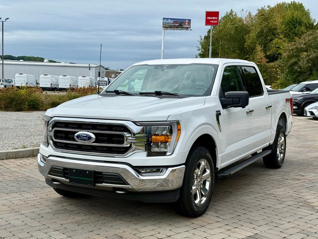 2021 Ford F-150 XLT photo 3