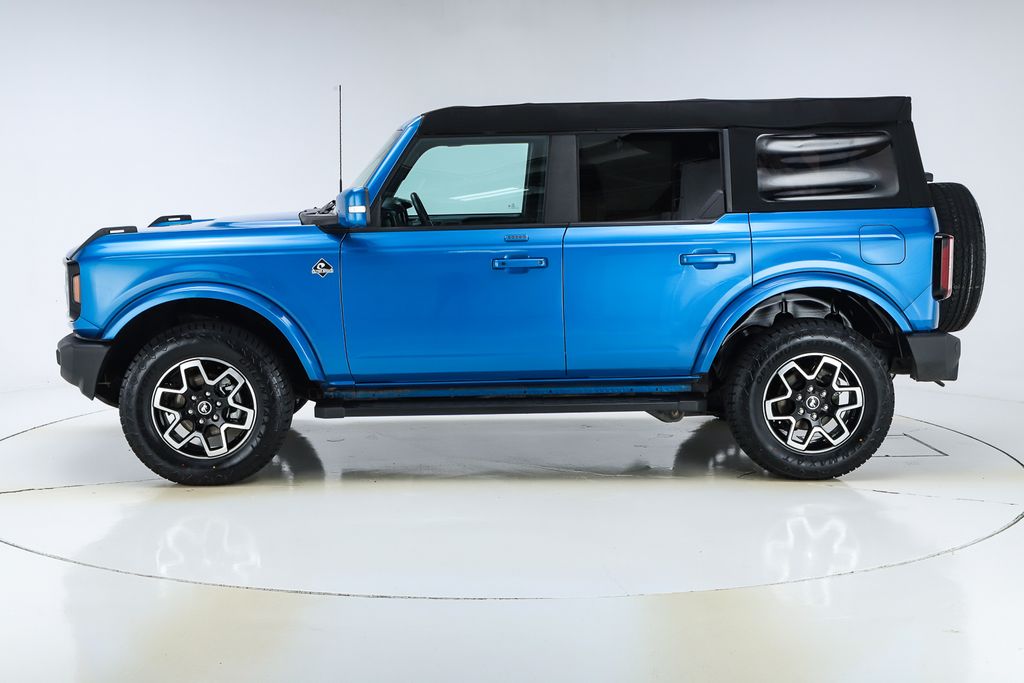 2023 Ford Bronco Outer Banks photo 4