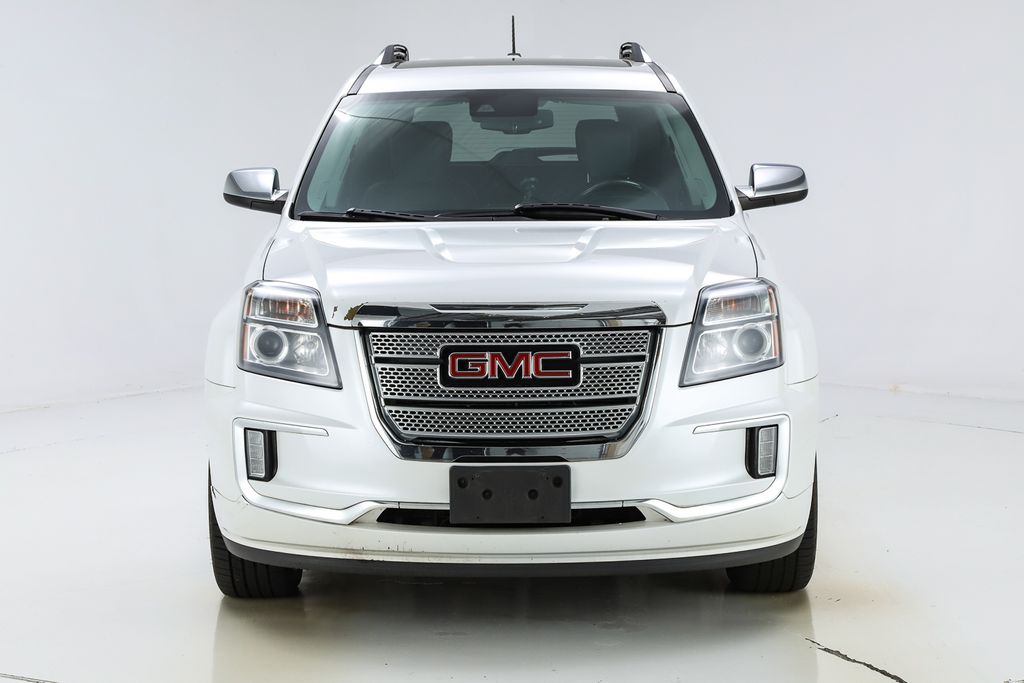 2017 Gmc Terrain Denali photo 2