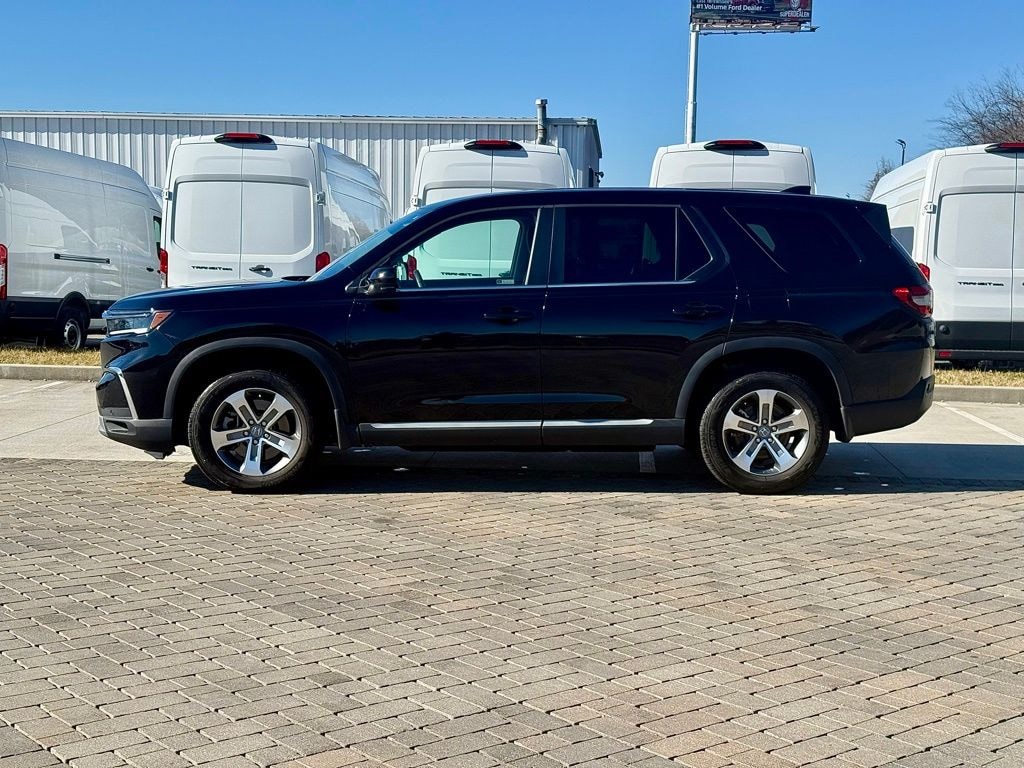 Used 2023 Honda Pilot EX-L 8 Passenger SUV