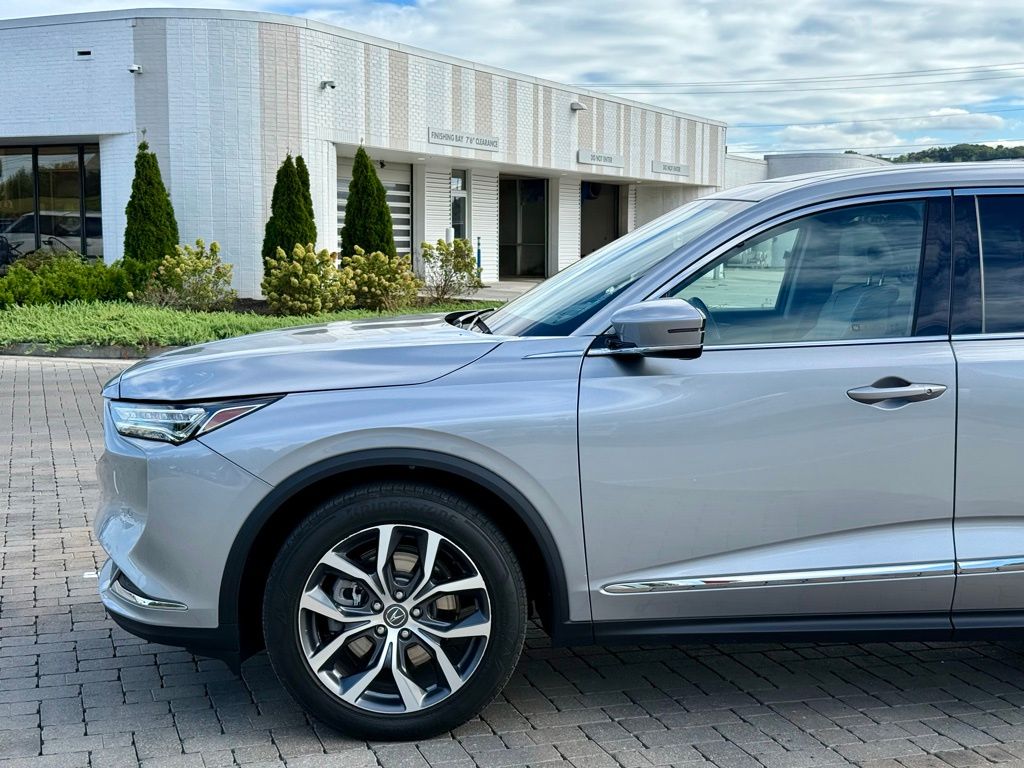 2023 Acura MDX Technology photo 3