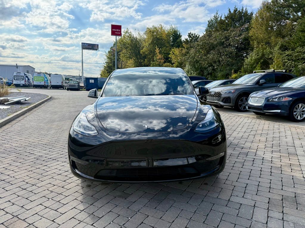 2023 Tesla Model Y Long Range photo 2