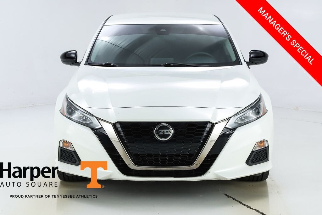 Used 2022 Nissan Altima 2.5 SR 2.5 SR Sedan