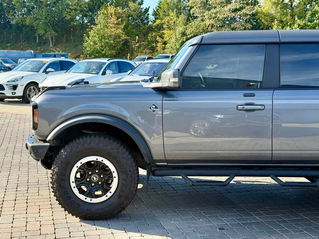 2021 Ford Bronco Outer Banks photo 4