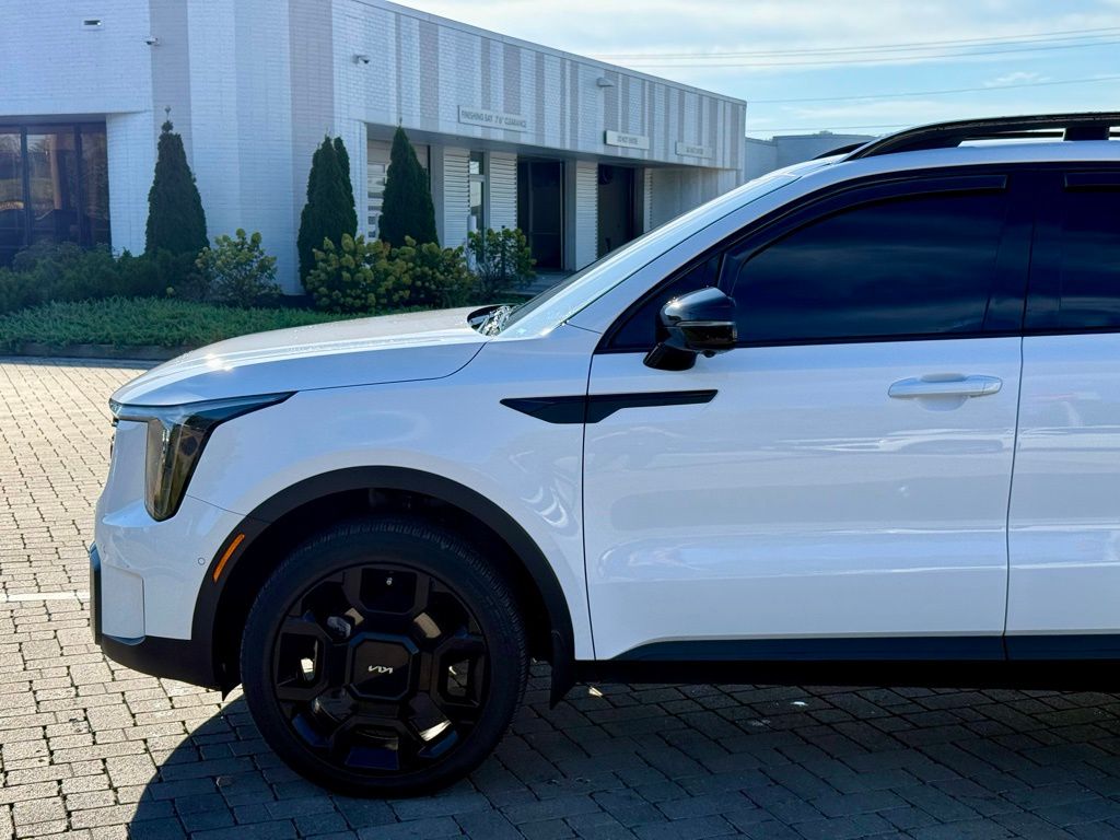 2024 Kia Sorento X-Line SX Prestige photo 3