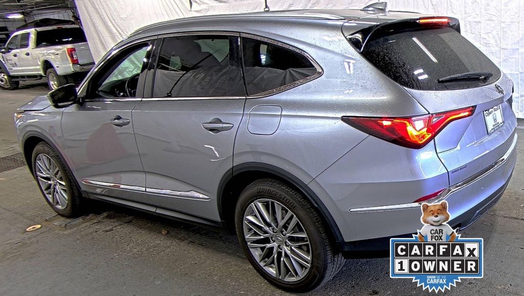 2024 Acura MDX Advance SH-AWD photo 2