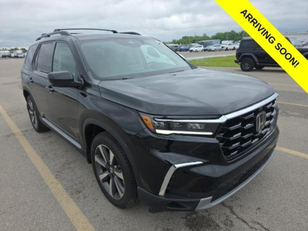 Used 2025 Honda Pilot Elite SUV