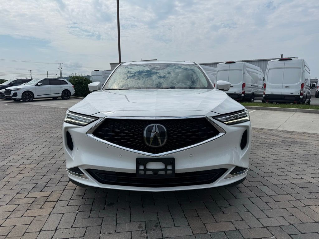 2022 Acura MDX Technology SH-AWD photo 2