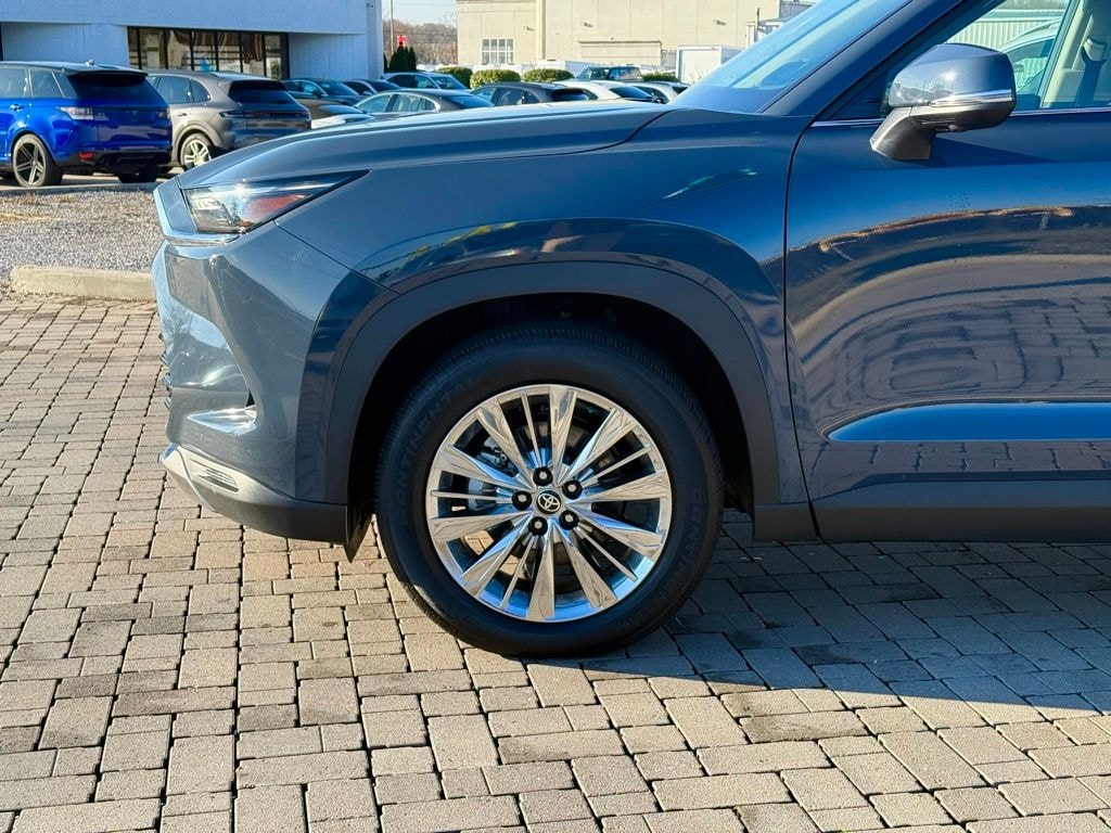Used 2025 Toyota Grand Highlander Platinum SUV