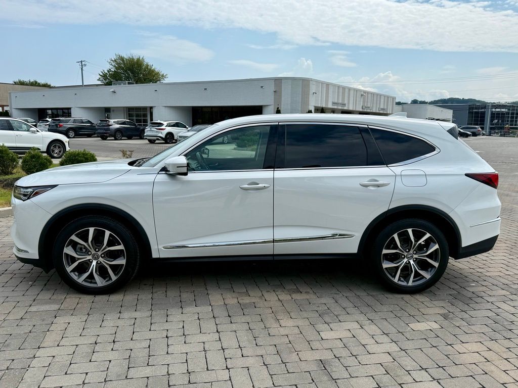 2022 Acura MDX Technology SH-AWD photo 4