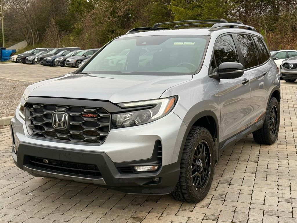 2022 Honda Passport TrailSport photo 2