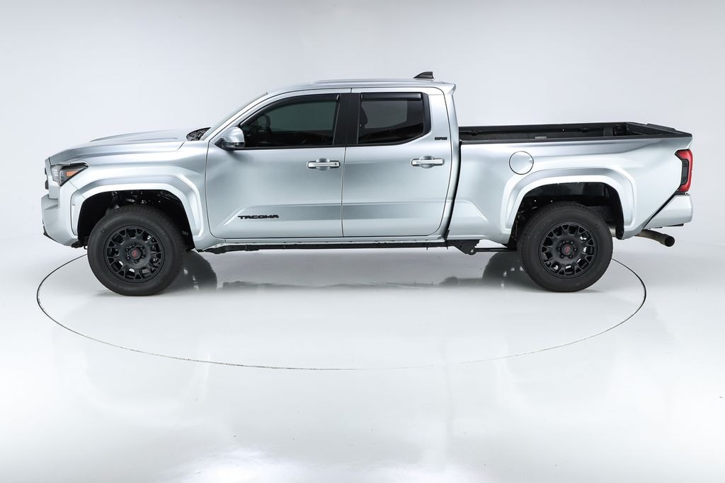 Used 2025 Toyota Tacoma SR5 Truck