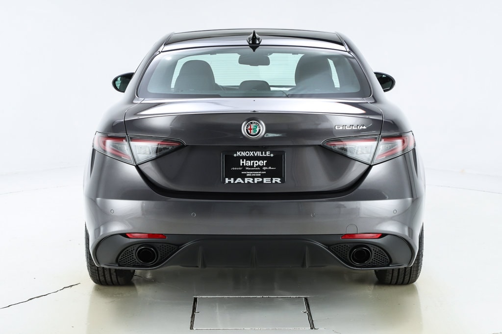 2025 Alfa Romeo Giulia Base - Photo 9