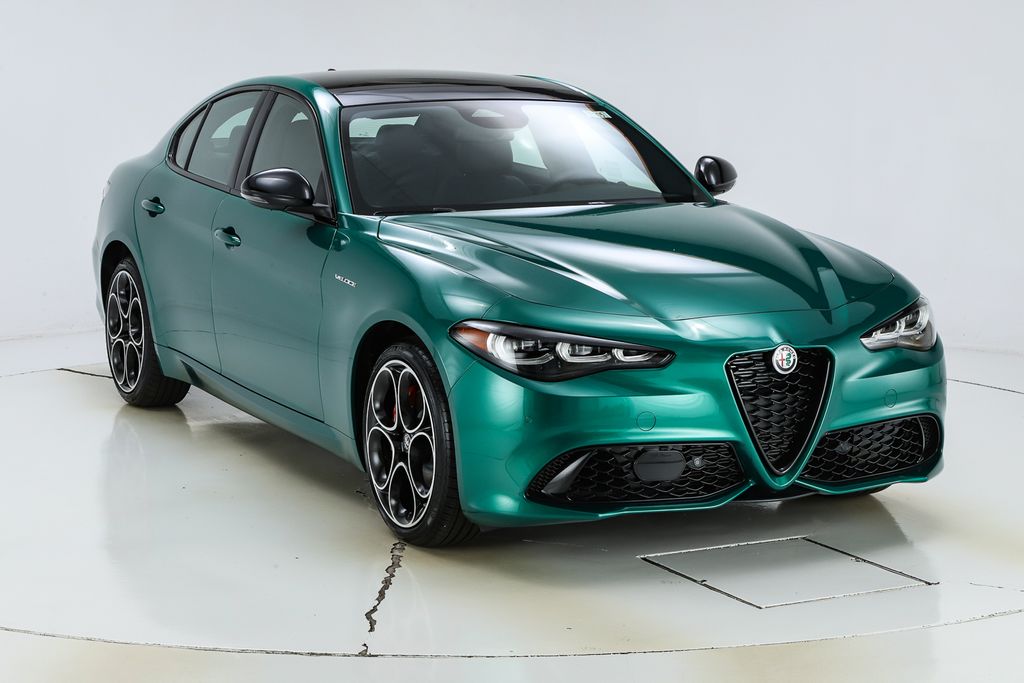 2026 Alfa Romeo Giulia Base - Photo 16