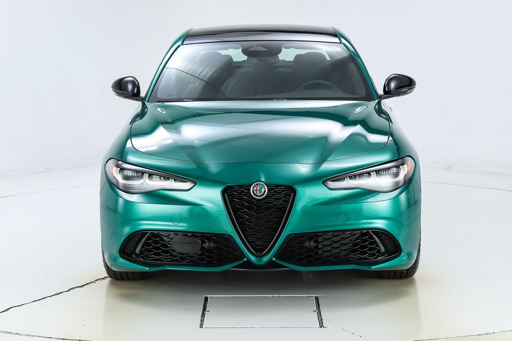 2026 Alfa Romeo Giulia Base - Photo 17