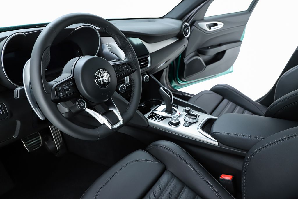 2026 Alfa Romeo Giulia Base - Photo 20