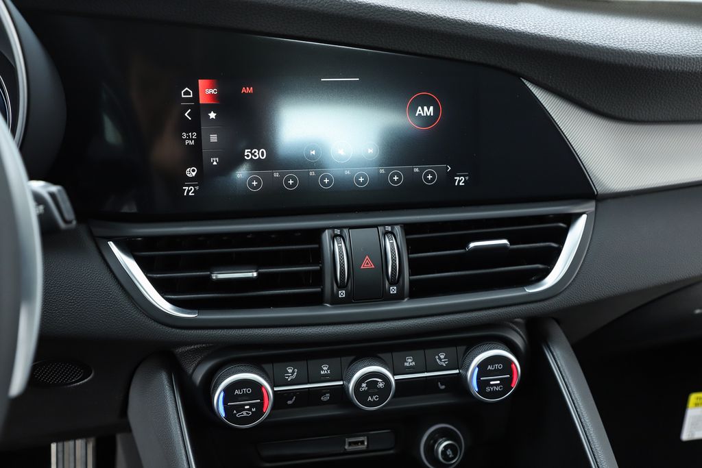 2025 Alfa Romeo Giulia Base - Photo 27