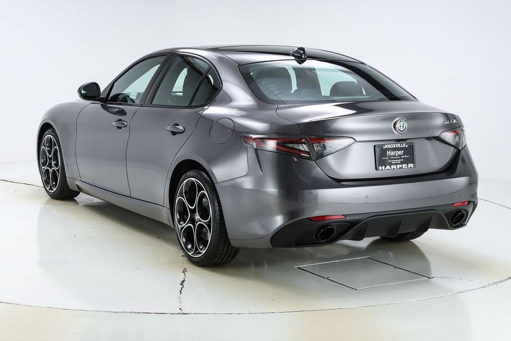2025 Alfa Romeo Giulia Base - Photo 8