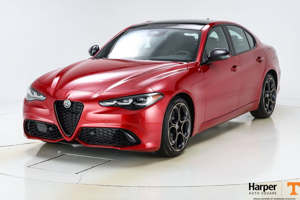 2025 Alfa Romeo Giulia Intensa's photo