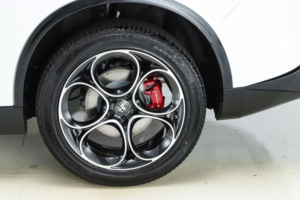 2025 Alfa Romeo Stelvio Base - Photo 7