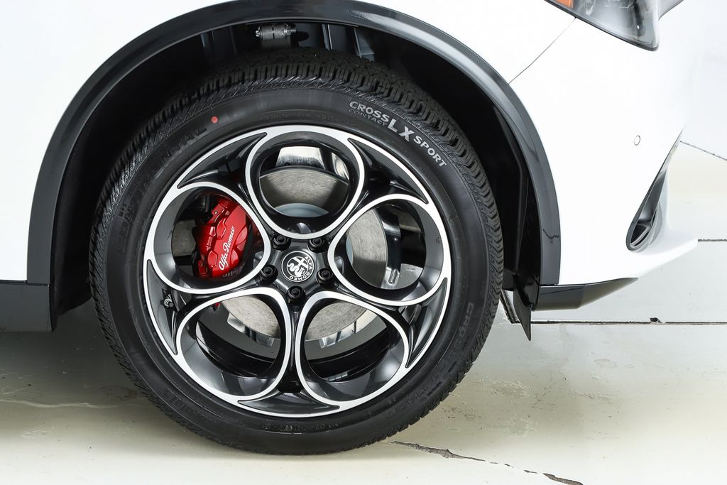 2025 Alfa Romeo Stelvio Base - Photo 15
