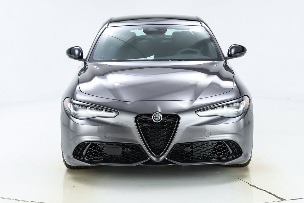 2025 Alfa Romeo Giulia Base - Photo 17