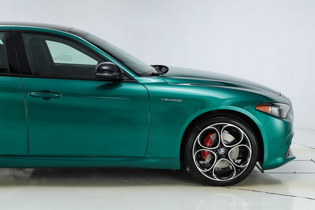 2026 Alfa Romeo Giulia Base - Photo 13