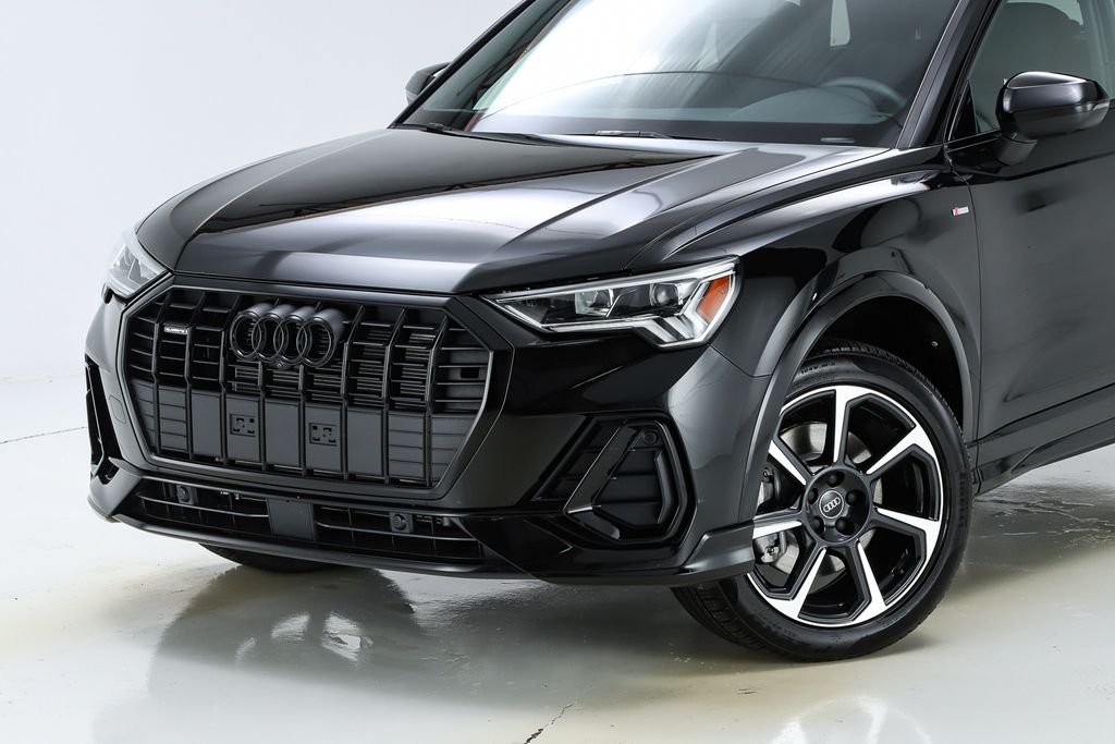 2025 Audi Q3 Premium Plus S line photo 2