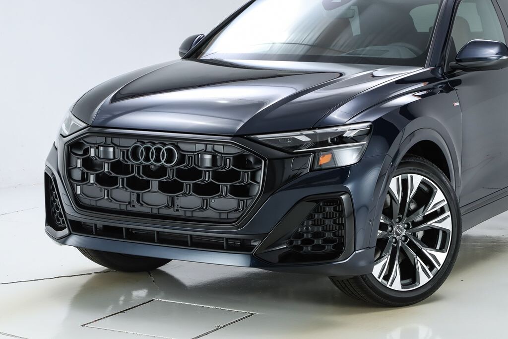 New 2026 Audi Q8 SUV