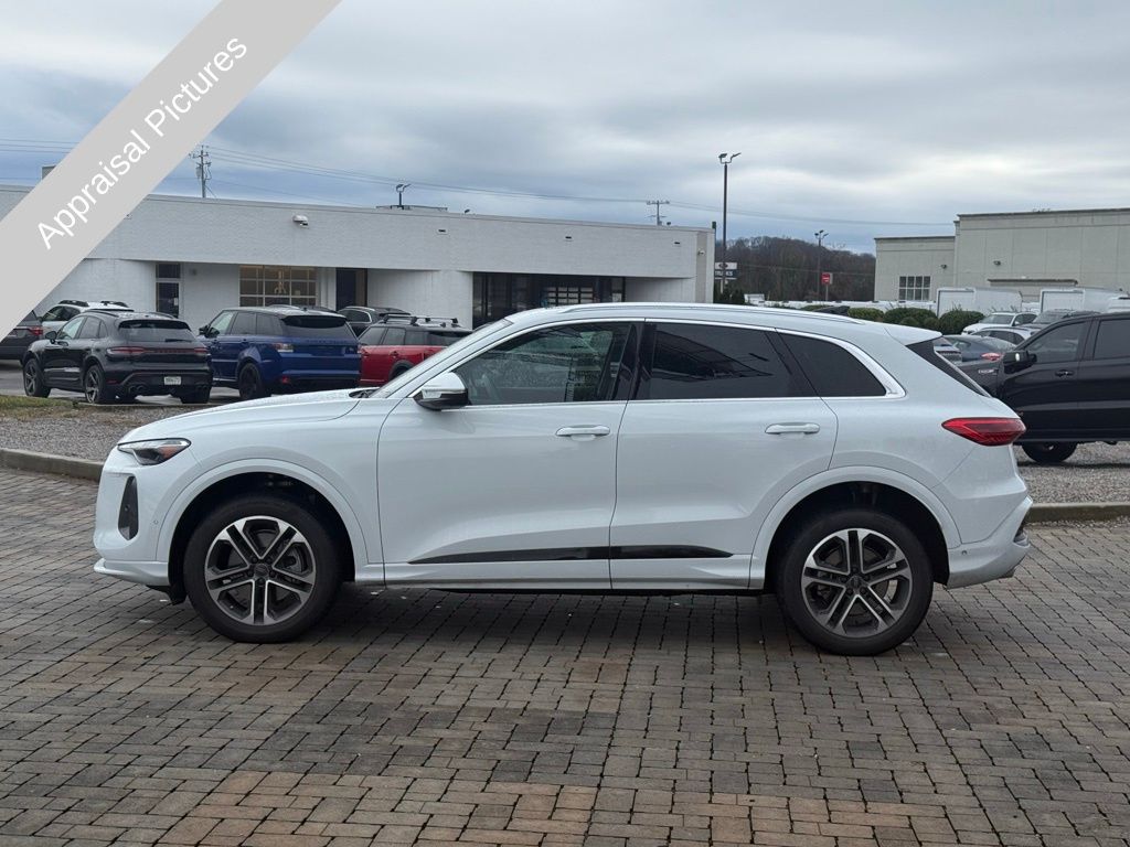 2025 Audi Q5 2.0T Premium photo 3